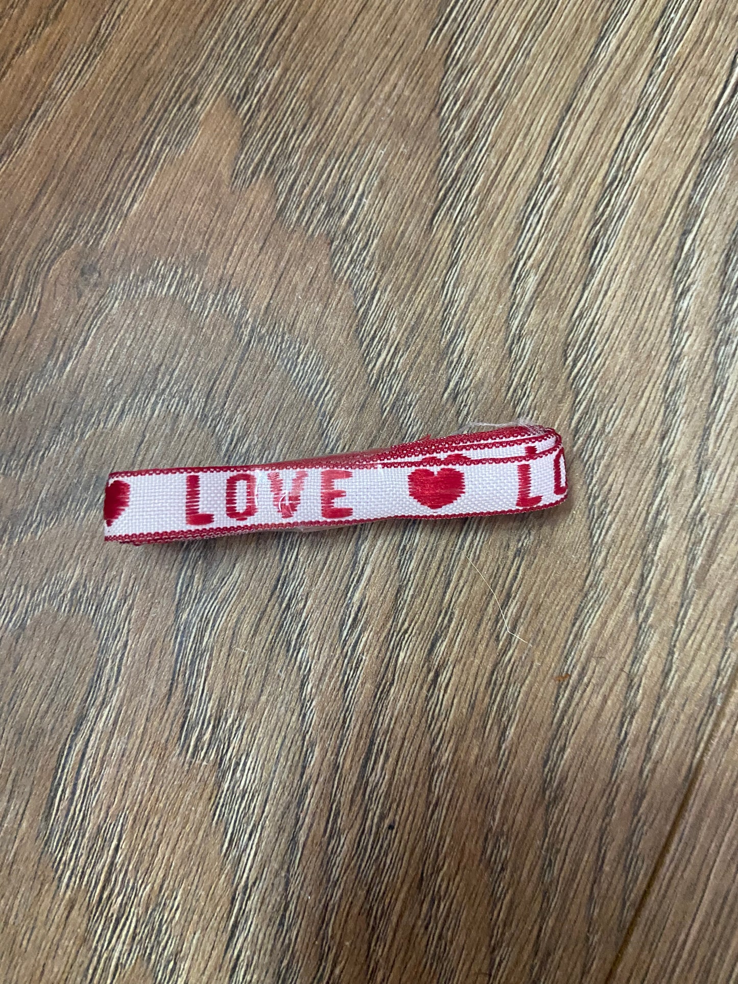 Love lint wit