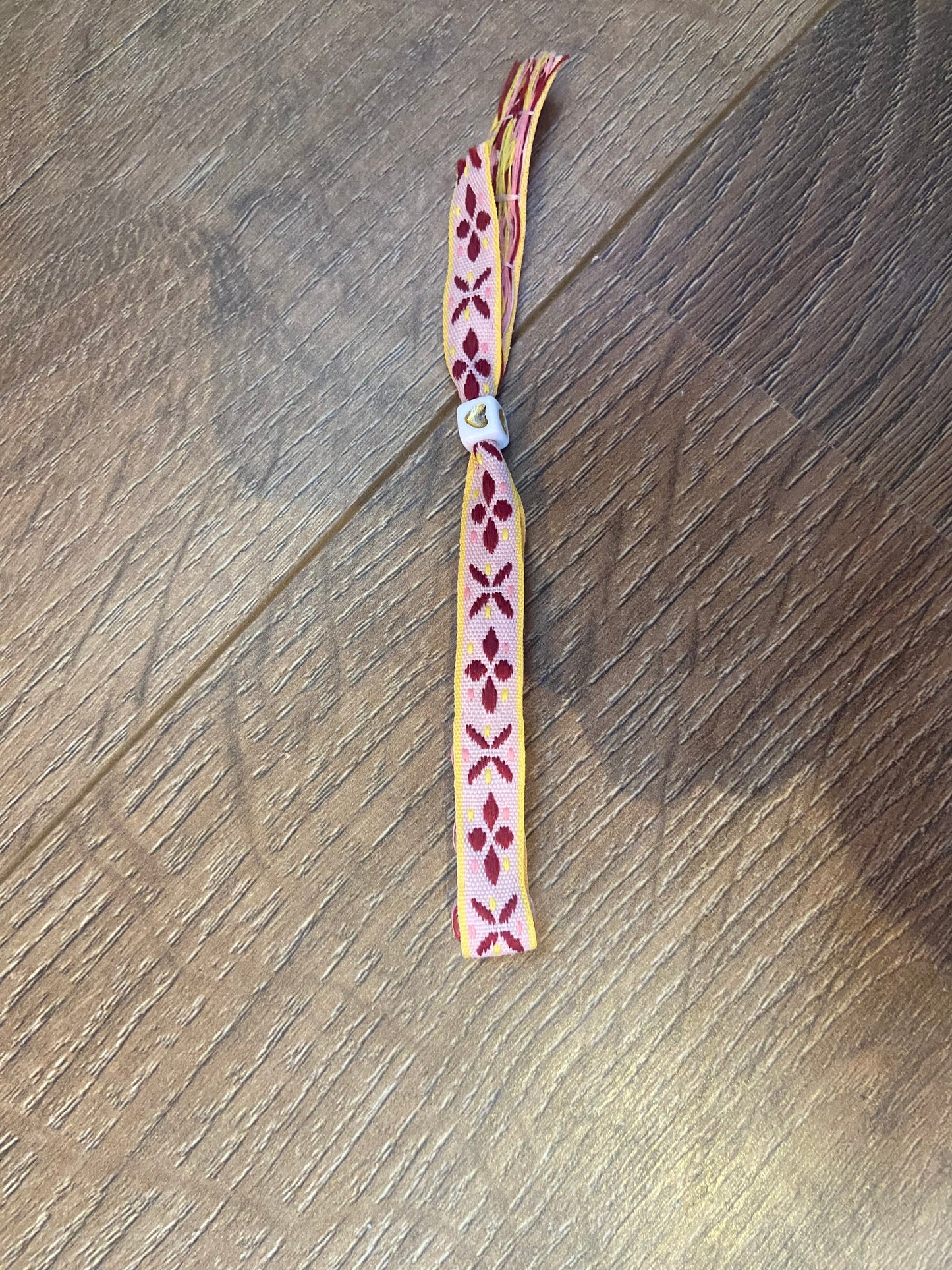 Lint armbandje bloem