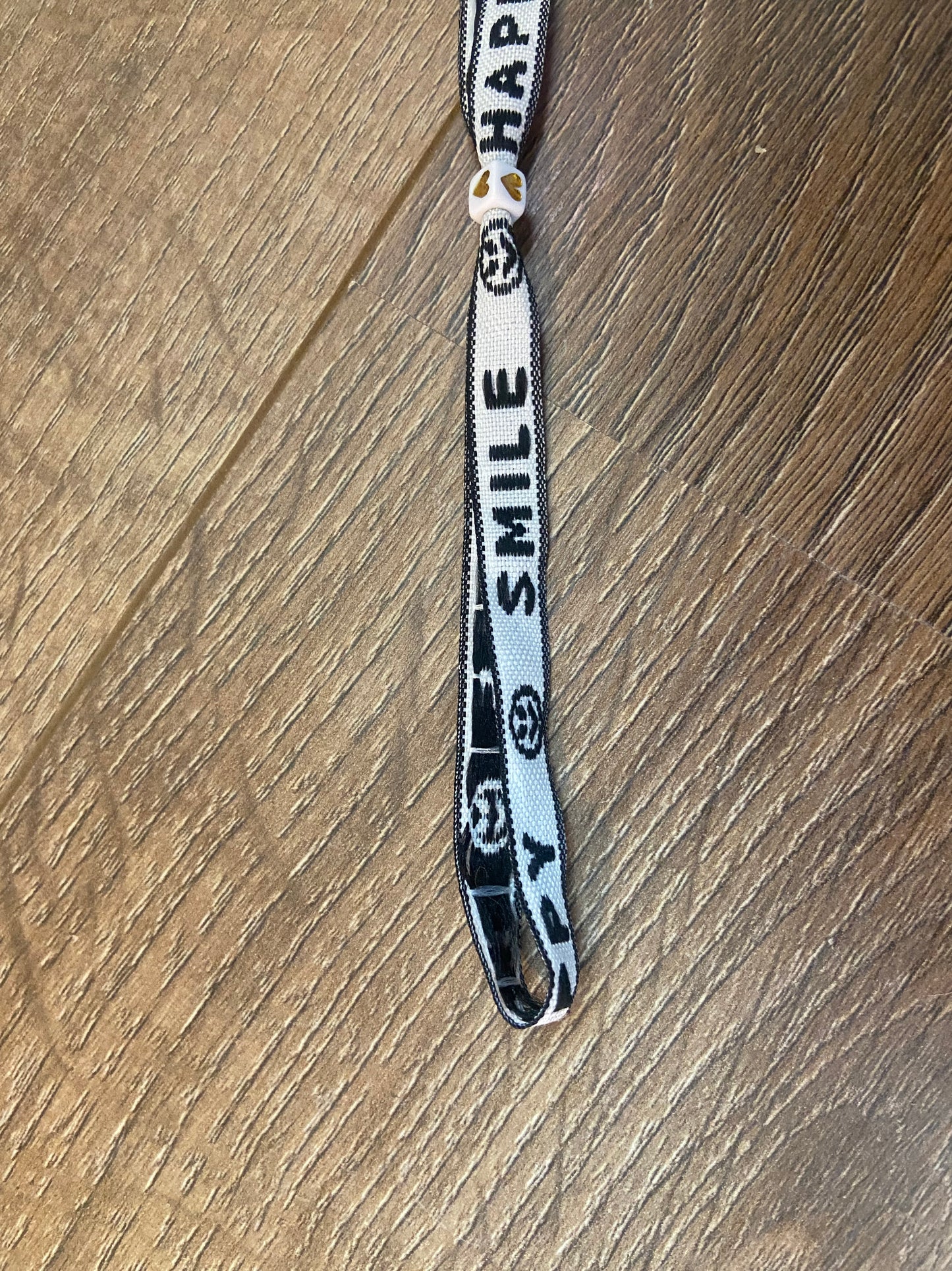 Happy smile armbandje
